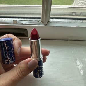 Clinique cherry pop Red Lipstick Bold Matte Finish